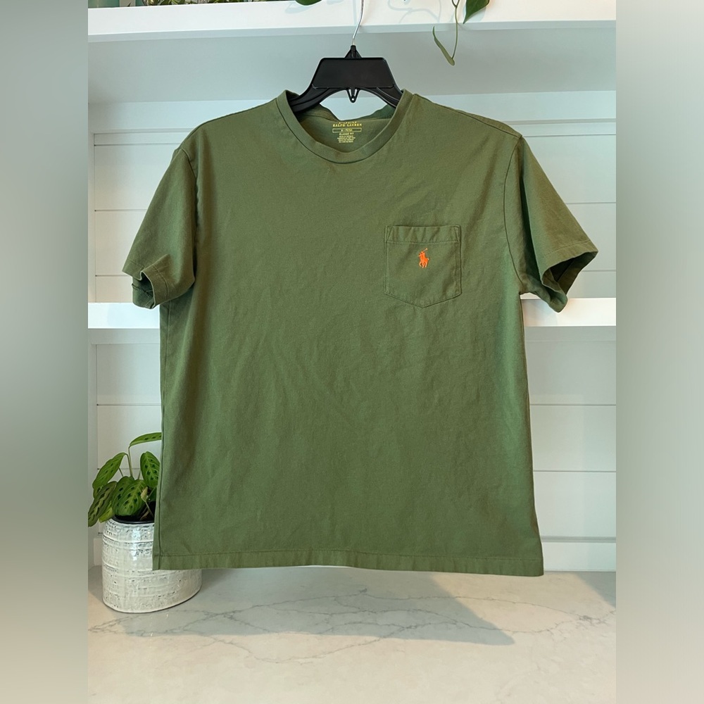 Men’s Polo classic fit tee
